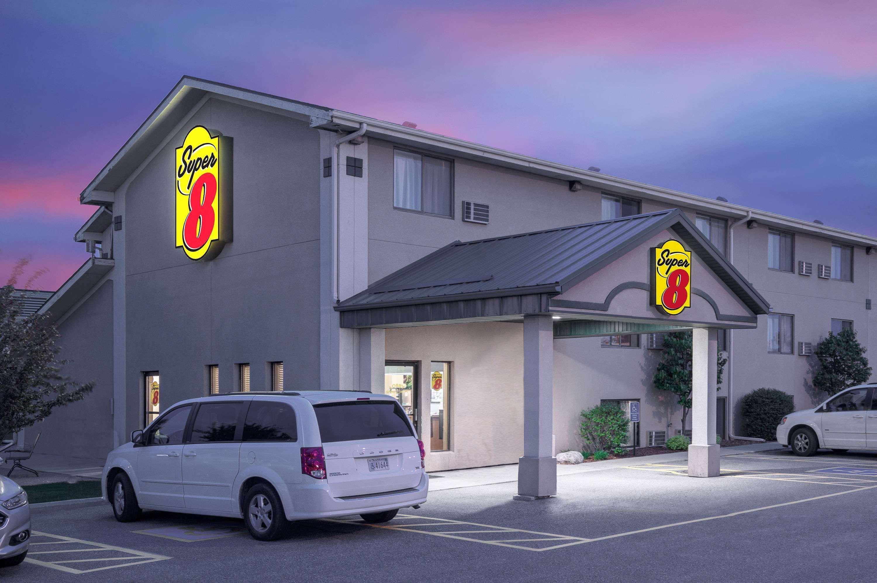 Super 8 By Wyndham Willmar Hotel Kültér fotó